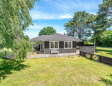 Vakantiehuis &quot;Felicia&quot; - 350m from the sea