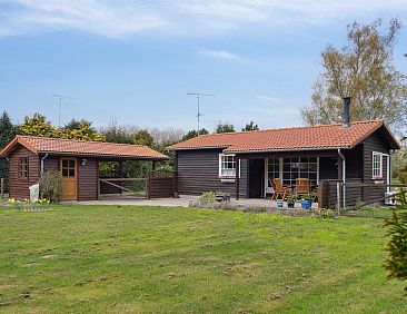 Vakantiehuis "Undis" - 660m from the sea