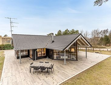 Vakantiehuis "Pihla" - 50m from the sea