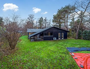 Vakantiehuis "Floora" - 20m from the sea