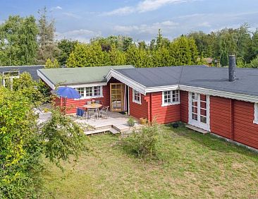 Vakantiehuis "Tuukka" - 150m from the sea
