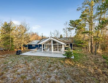 Vakantiehuis "Åse" - 1.3km from the sea