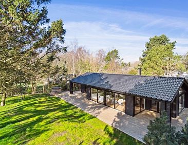 Vakantiehuis "Vojo" - 1.4km from the sea