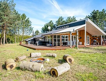 Vakantiehuis "Akseli" - 800m from the sea