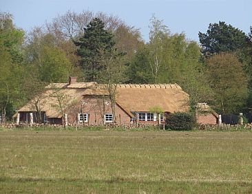 Vakantiehuis "Taralyn" - 1.3km from the sea