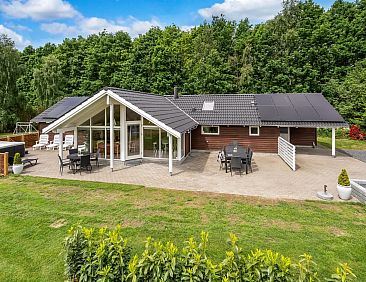 Vakantiehuis "Tialda" - 1.3km from the sea