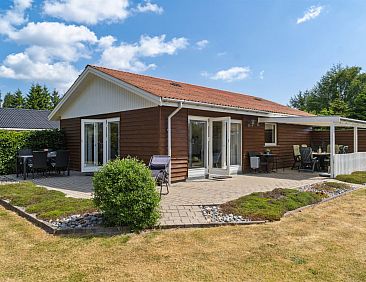 Vakantiehuis "Onni" - 1km from the sea