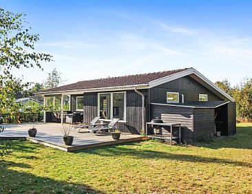 Vakantiehuis "Touko" - 850m from the sea