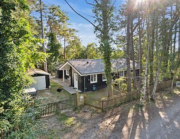 Vakantiehuis "Anar" - 900m from the sea