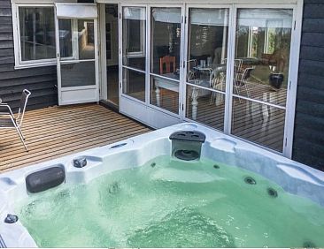 Vakantiehuis "Bruni" - 1.3km from the sea