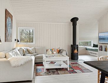 Vakantiehuis "Jonnhild" - 450m from the sea