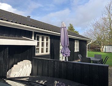 Vakantiehuis "Skrolan" - 200m from the sea