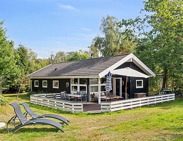 Vakantiehuis "Amola" - 1.6km from the sea