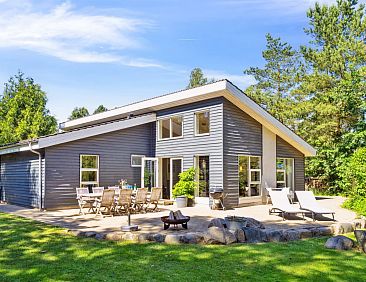 Vakantiehuis "Romil" - 2.1km from the sea