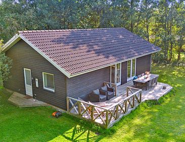 Vakantiehuis "Pietari" - 1.2km from the sea