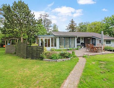 Vakantiehuis "Allie" - 150m from the sea