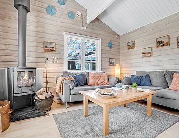 Vakantiehuis "Lamberthus" - 600m from the sea