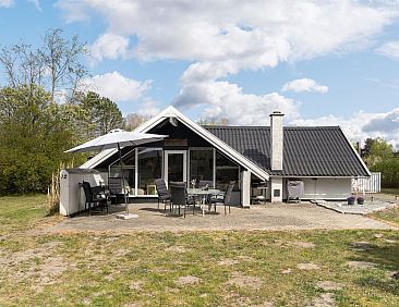 Vakantiehuis "Arnfin" - 160m from the sea