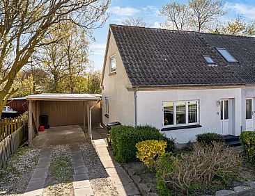 Vakantiehuis "Bisera" - 3km from the sea