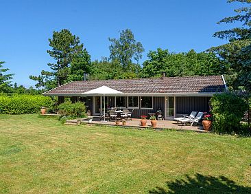 Vakantiehuis &quot;Naira&quot; - 1.8km from the sea