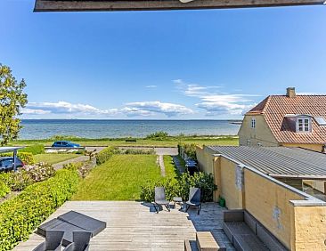 Vakantiehuis &quot;Ilze&quot; - 20m from the sea