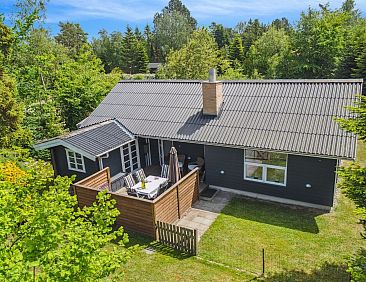 Vakantiehuis "Oiva" - 450m from the sea