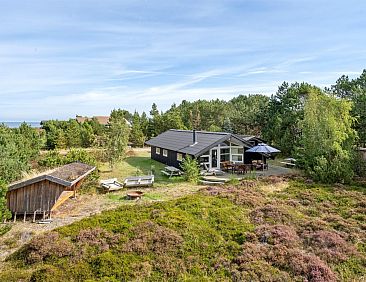 Vakantiehuis "Lisbeth" - 400m from the sea