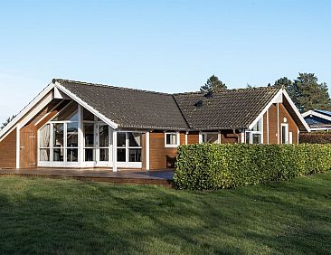 Vakantiehuis "Nicolaus" - 1.3km from the sea