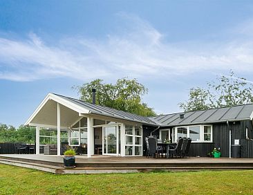 Vakantiehuis "Esmeralda" - 350m from the sea