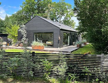 Vakantiehuis "Michael" - 400m from the sea