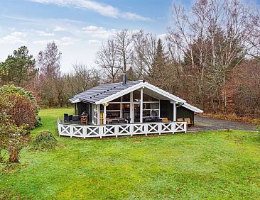 Vakantiehuis "Ananda" - 900m from the sea