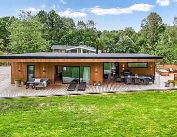 Vakantiehuis "Karlene" - 300m from the sea