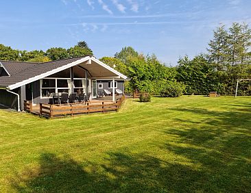 Vakantiehuis "Anca" - 450m from the sea