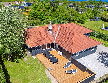 Vakantiehuis "Eunice" - 850m from the sea