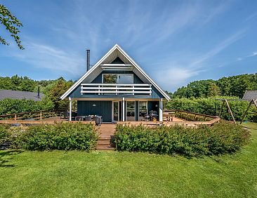 Vakantiehuis "Hekla" - 150m from the sea