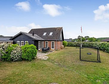 Vakantiehuis "Chiuvana" - 250m from the sea