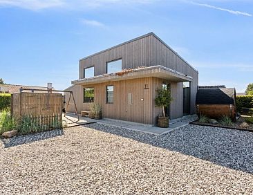 Vakantiehuis &quot;Elvie&quot; - 150m from the sea