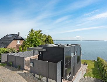 Vakantiehuis &quot;Herewardus&quot; - 10m to the fjord