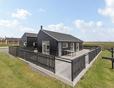 Vakantiehuis &quot;Damaskin&quot; - 300m from the sea