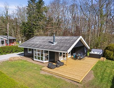 Vakantiehuis "Arnetta" - 150m from the sea