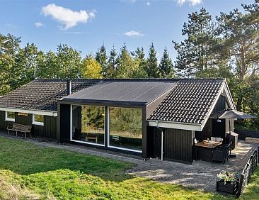 Vakantiehuis "Merja" - 3km from the sea