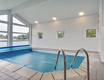 Vakantiehuis "Bjarki" - 800m from the sea