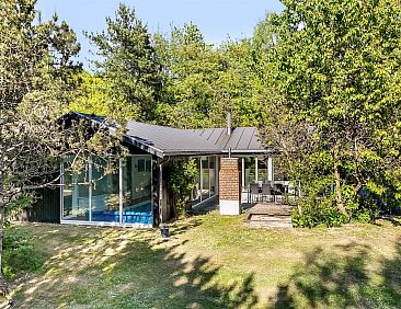 Vakantiehuis "Simjanka" - 800m from the sea