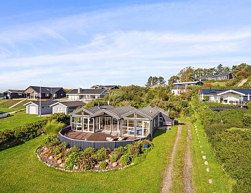 Vakantiehuis "Iivari" - 70m from the sea