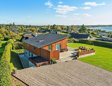 Vakantiehuis "Ljupka" - 800m from the sea