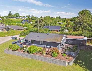 Vakantiehuis "Hubert" - 500m from the sea