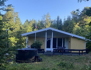 Vakantiehuis "Ursula" - 7km from the sea