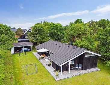 Vakantiehuis "Caro" - 900m from the sea