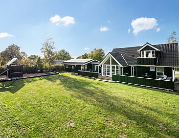 Vakantiehuis "Soeren" - 300m from the sea