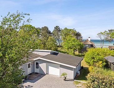 Vakantiehuis &quot;Myriam&quot; - 50m from the sea